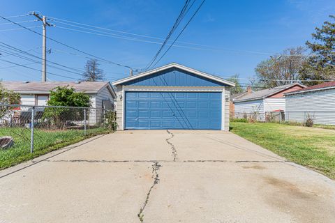 Tiny photo for 342 31st Avenue, Bellwood, IL 60104 (MLS # 12472951)