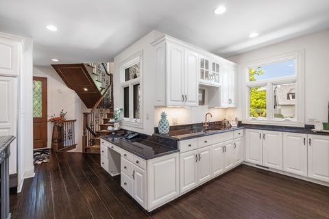 Tiny photo for 17 Ambriance Drive, Burr Ridge, IL 60527 (MLS # 12483298)