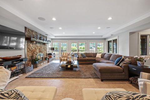 Tiny photo for 17 Ambriance Drive, Burr Ridge, IL 60527 (MLS # 12483298)