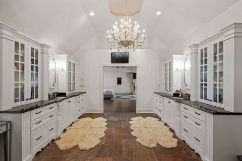 Tiny photo for 17 Ambriance Drive, Burr Ridge, IL 60527 (MLS # 12483298)