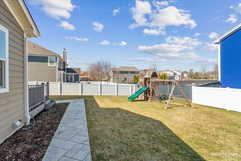 Tiny photo for 436 W Amberside Drive, Elgin, IL 60124 (MLS # 12584593)