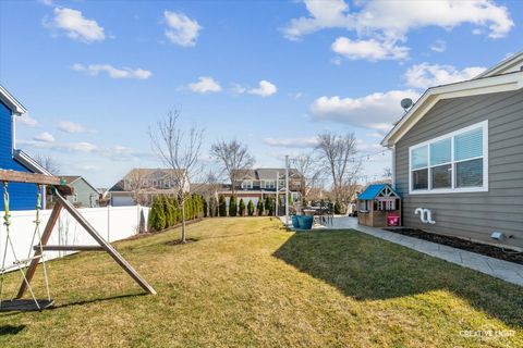 Tiny photo for 436 W Amberside Drive, Elgin, IL 60124 (MLS # 12584593)