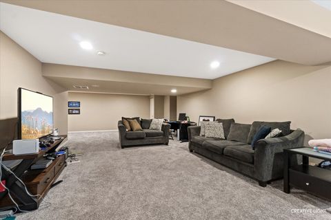 Tiny photo for 436 W Amberside Drive, Elgin, IL 60124 (MLS # 12584593)