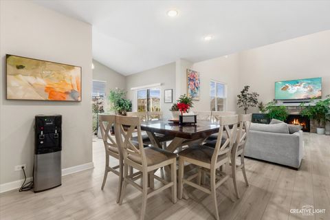 Tiny photo for 436 W Amberside Drive, Elgin, IL 60124 (MLS # 12584593)