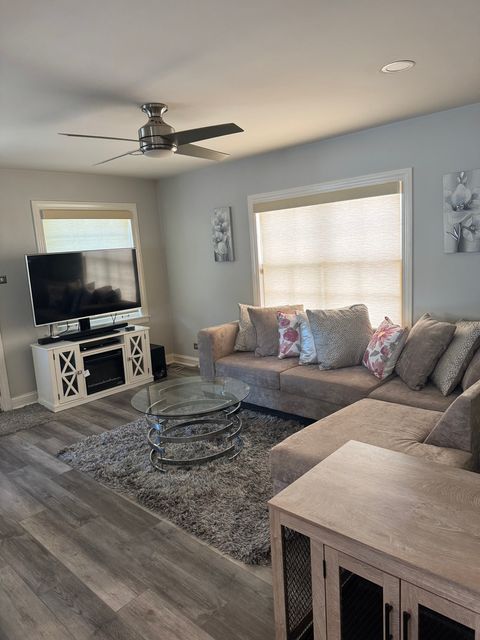 Tiny photo for 2527 Keystone Avenue, North Riverside, IL 60546 (MLS # 12449247)