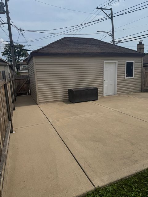 Tiny photo for 2527 Keystone Avenue, North Riverside, IL 60546 (MLS # 12449247)