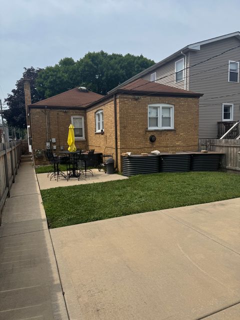 Tiny photo for 2527 Keystone Avenue, North Riverside, IL 60546 (MLS # 12449247)