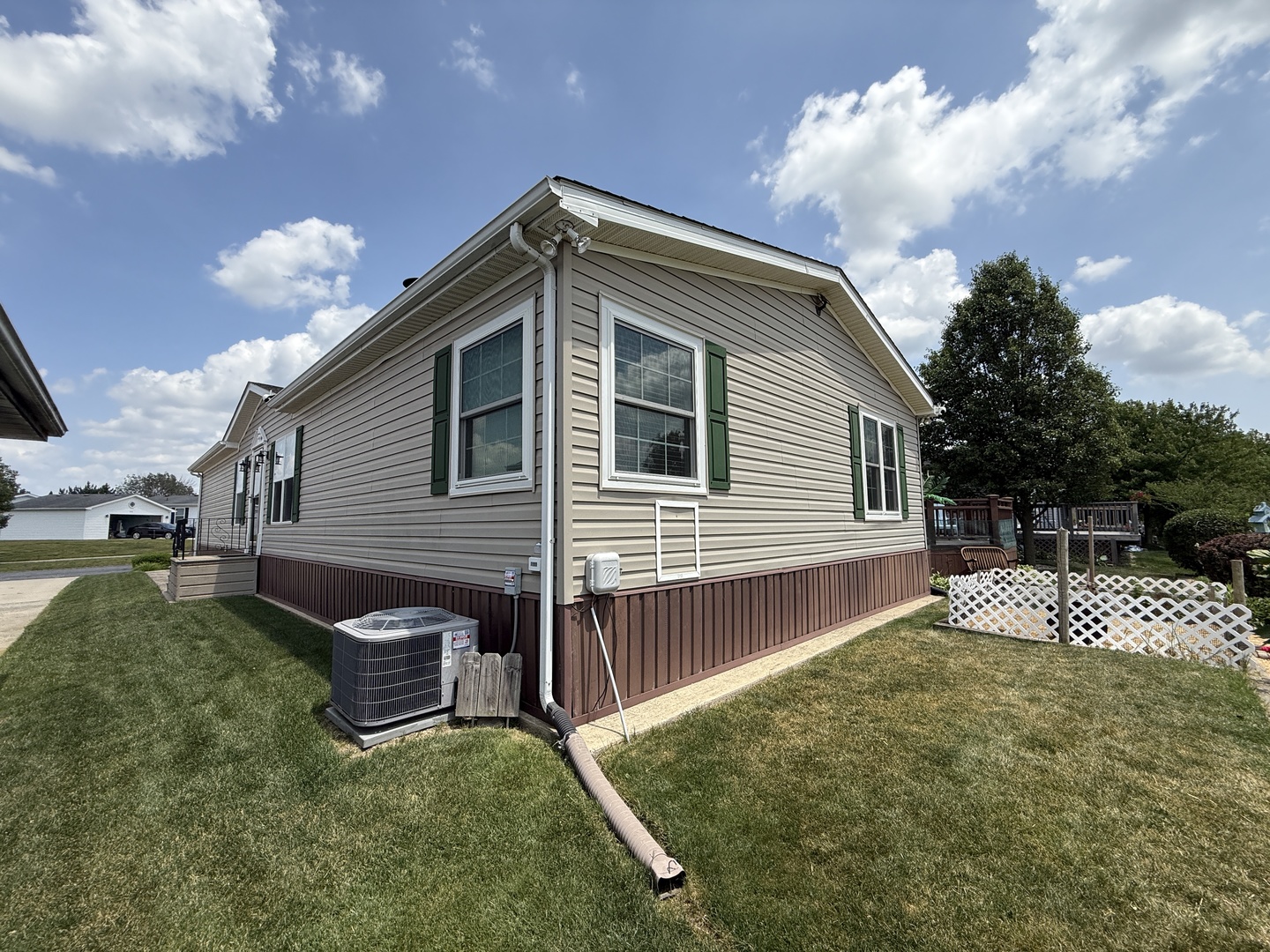 142 Hibiscus Circle