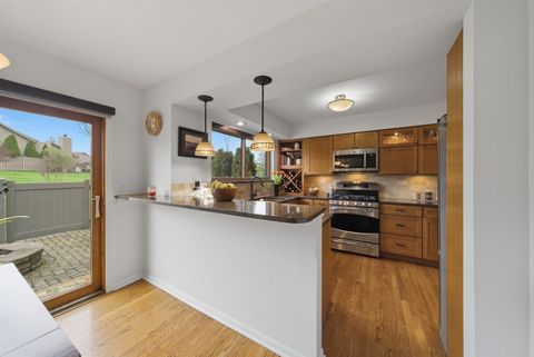 Tiny photo for 8005 Wildwood Lane, Darien, IL 60561 (MLS # 12620766)