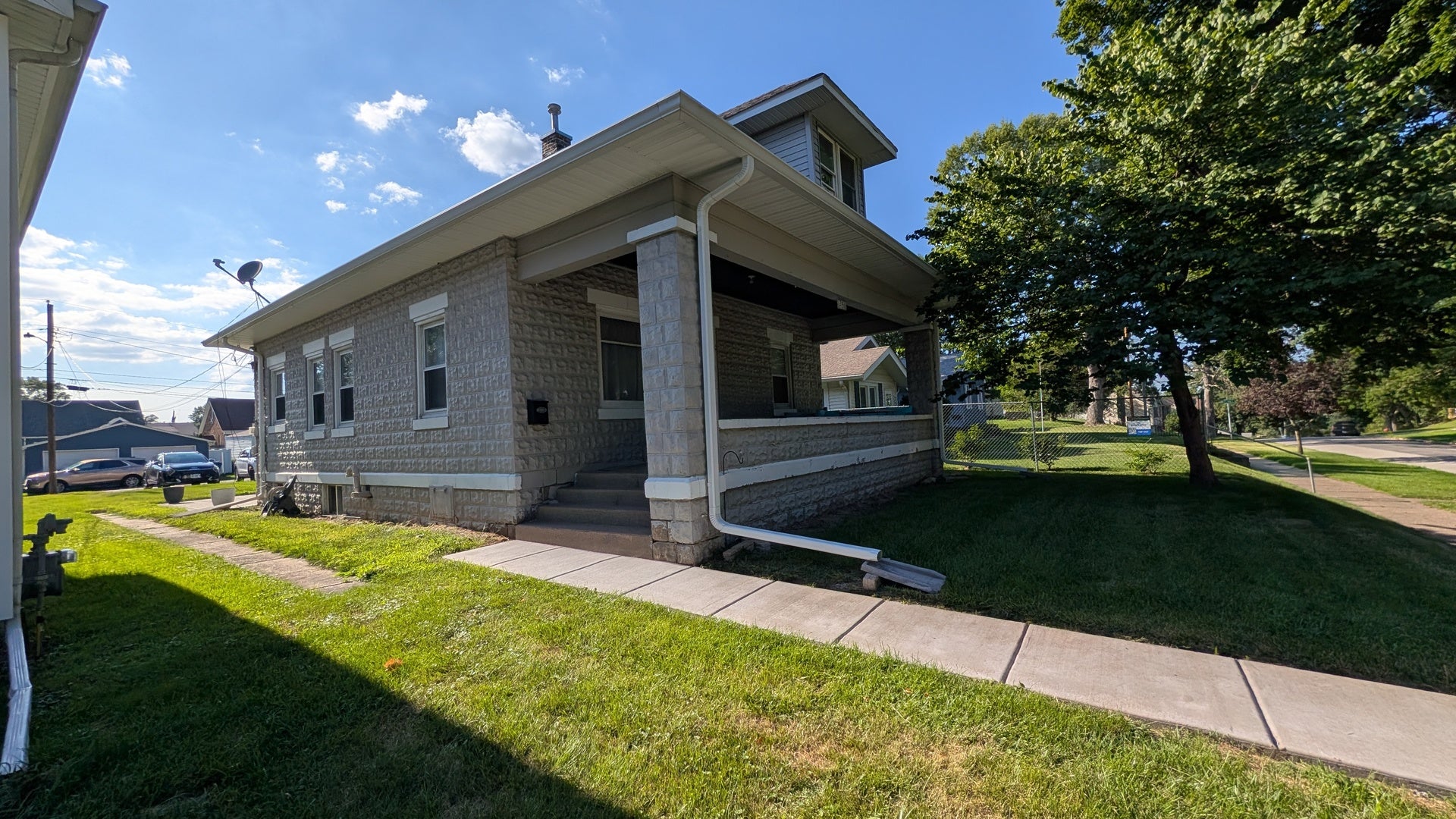 258 7th Street - Photo 3