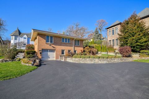 Tiny photo for 522 Deerpath Road, Glen Ellyn, IL 60137 (MLS # 12541404)