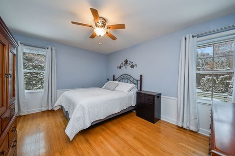 Tiny photo for 522 Deerpath Road, Glen Ellyn, IL 60137 (MLS # 12541404)