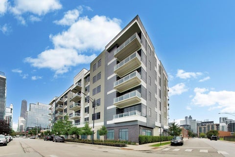Photo of 367 W Locust Street #305, Chicago, IL 60610 (MLS # 12766372)