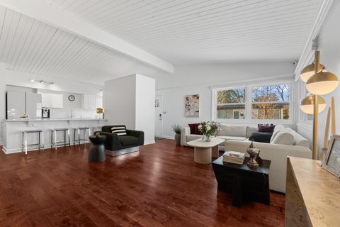 Tiny photo for 8 Rob Road, Mount Prospect, IL 60056 (MLS # 12624144)