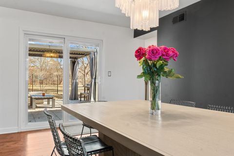 Tiny photo for 8 Rob Road, Mount Prospect, IL 60056 (MLS # 12624144)