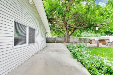 Tiny photo for 119 W Elmwood Avenue, West Chicago, IL 60185 (MLS # 12683041)