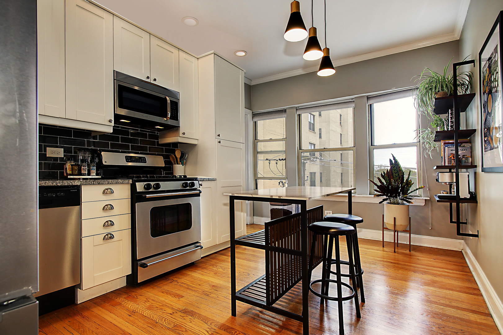 816 W Sunnyside Avenue 3B