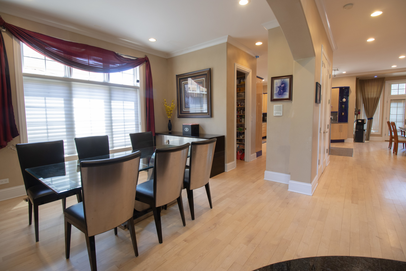 Properties 2 7016 N East Prairie Road
