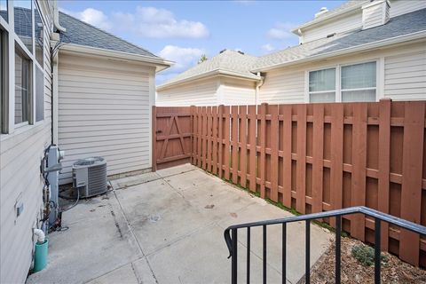 Tiny photo for 2464 Violet Street, Glenview, IL 60026 (MLS # 12575952)