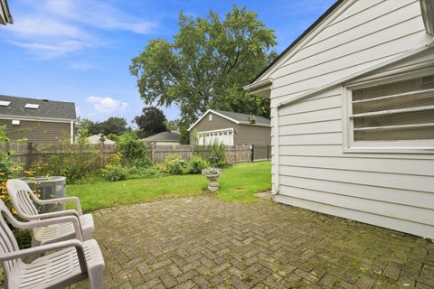 Tiny photo for 1609 S Greenwood Avenue, Park Ridge, IL 60068 (MLS # 12731300)