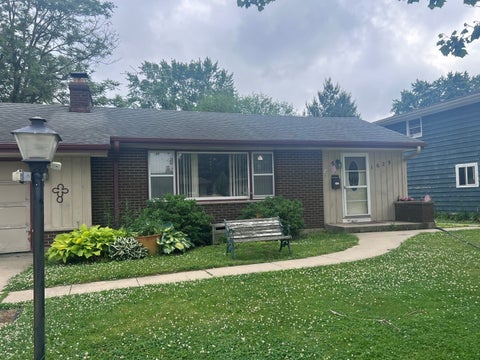 Tiny photo for 1629 Lin Lor Lane, Elgin, IL 60123 (MLS # 12676298)