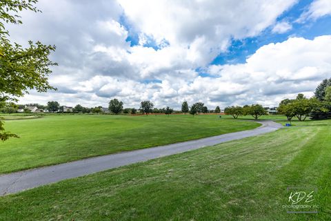 Tiny photo for 558 Pinebrook Drive, Bolingbrook, IL 60490 (MLS # 12455557)