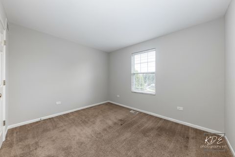 Tiny photo for 558 Pinebrook Drive, Bolingbrook, IL 60490 (MLS # 12455557)
