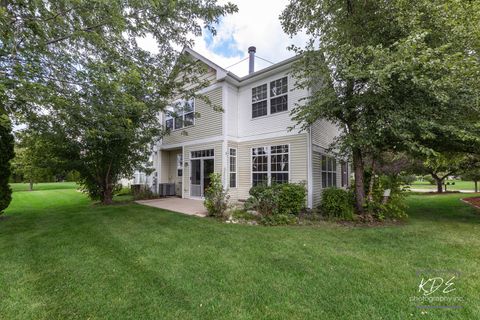 Tiny photo for 558 Pinebrook Drive, Bolingbrook, IL 60490 (MLS # 12455557)