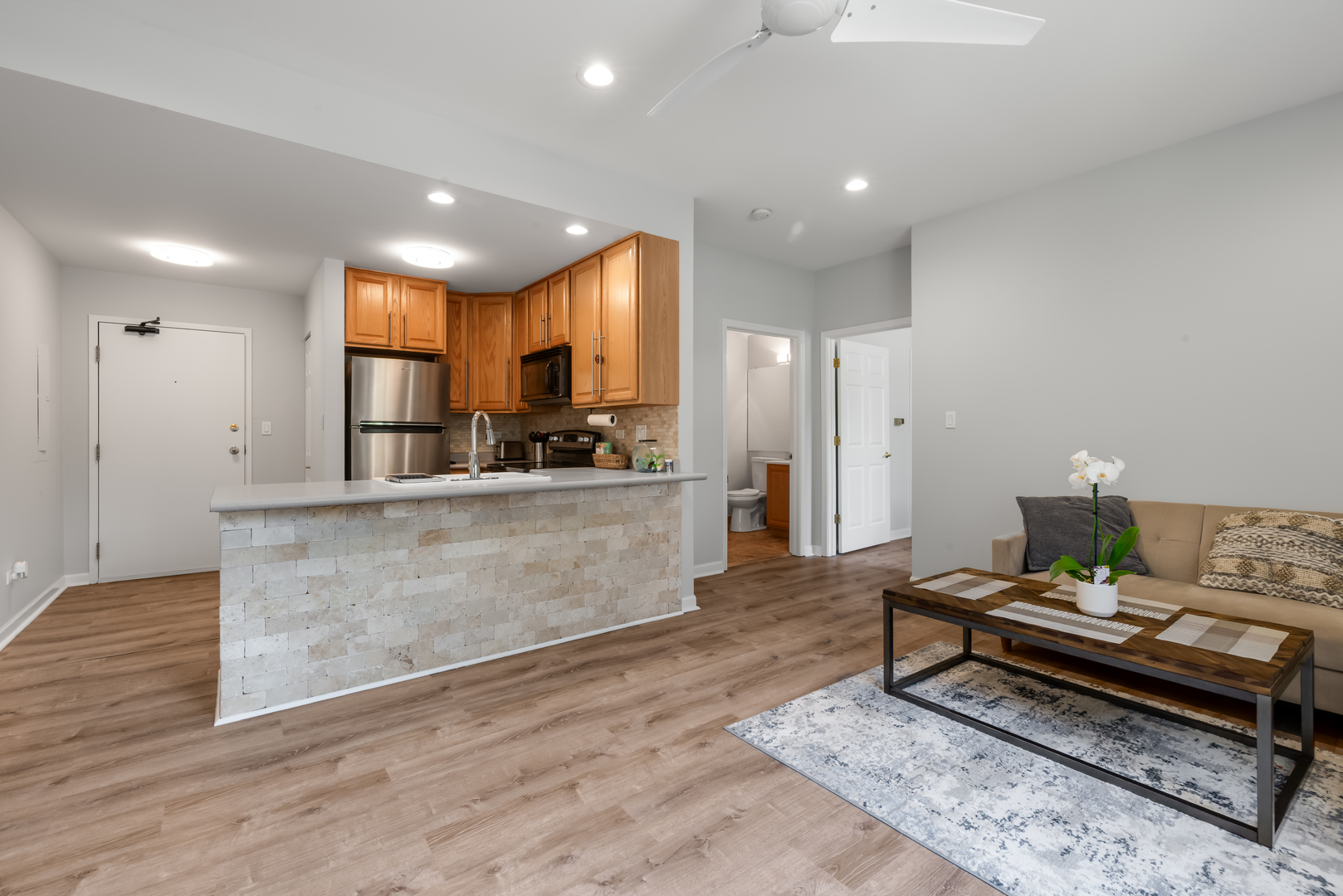 1 Renaissance Place 8GF