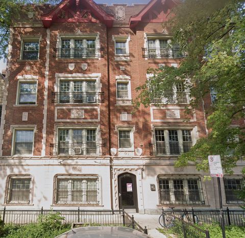 2536 N Sawyer Avenue 205 Chicago IL 60647