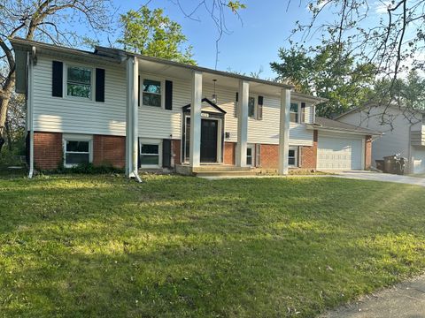 Tiny photo for 523 Circle Drive, University Park, IL 60484 (MLS # 12362160)