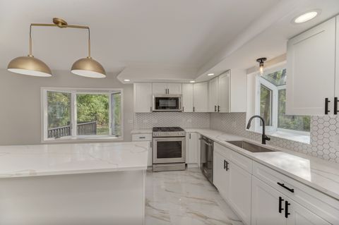 Tiny photo for 311 Montclare Lane, Wood Dale, IL 60191 (MLS # 12504199)