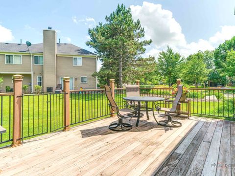 Tiny photo for 6797 ROANOAKE Court, Gurnee, IL 60031 (MLS # 12432266)