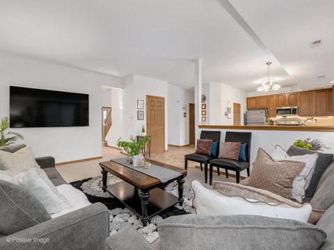 Tiny photo for 1678 WALNUT PARK Lane, Aurora, IL 60504 (MLS # 12482538)