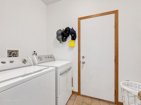 Tiny photo for 1678 WALNUT PARK Lane, Aurora, IL 60504 (MLS # 12482538)