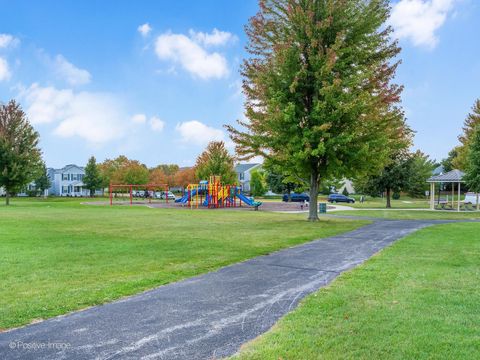 Tiny photo for 1678 WALNUT PARK Lane, Aurora, IL 60504 (MLS # 12482538)