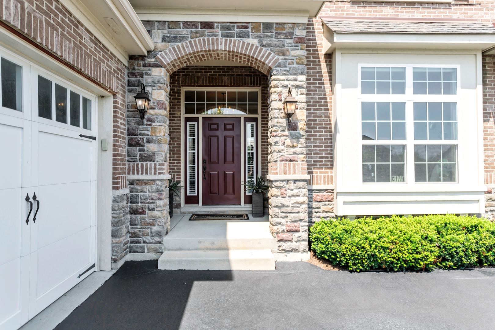860 Reserve Drive