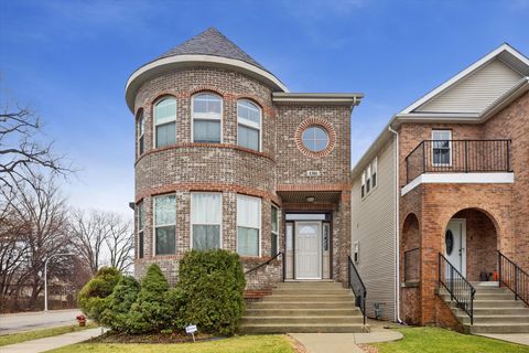 Photo of 1301 W 106th Place, Chicago, IL 60643 (MLS # 12546437)