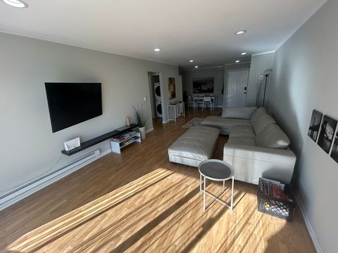 Tiny photo for 836 E Old Willow Road #212, Prospect Heights, IL 60070 (MLS # 12471867)