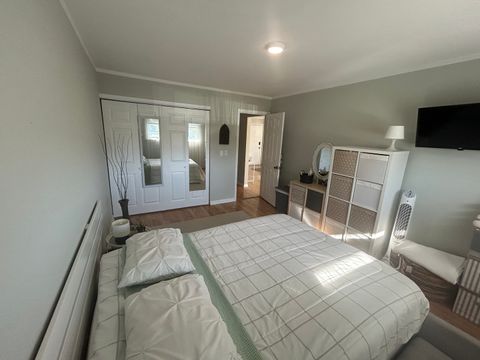 Tiny photo for 836 E Old Willow Road #212, Prospect Heights, IL 60070 (MLS # 12471867)