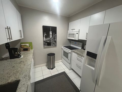 Tiny photo for 836 E Old Willow Road #212, Prospect Heights, IL 60070 (MLS # 12471867)