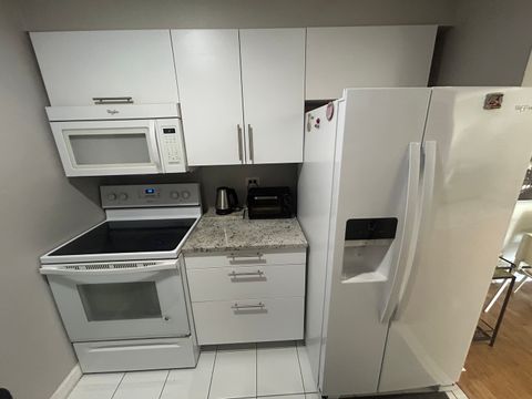 Tiny photo for 836 E Old Willow Road #212, Prospect Heights, IL 60070 (MLS # 12471867)