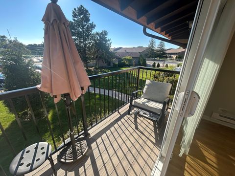 Tiny photo for 836 E Old Willow Road #212, Prospect Heights, IL 60070 (MLS # 12471867)