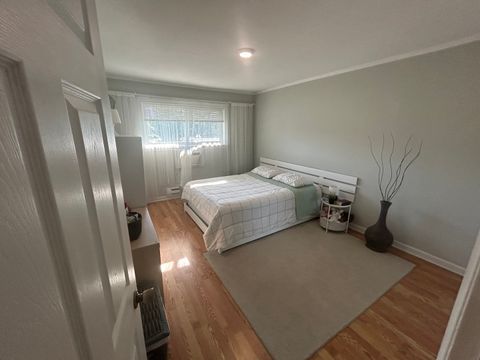 Tiny photo for 836 E Old Willow Road #212, Prospect Heights, IL 60070 (MLS # 12471867)