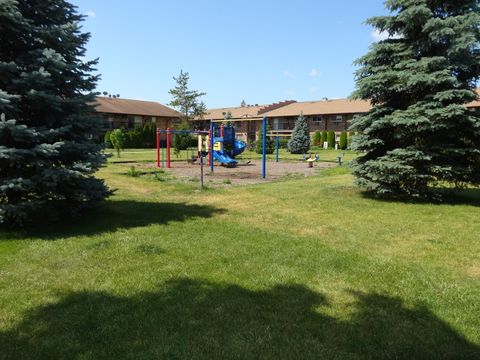 Tiny photo for 836 E Old Willow Road #212, Prospect Heights, IL 60070 (MLS # 12471867)