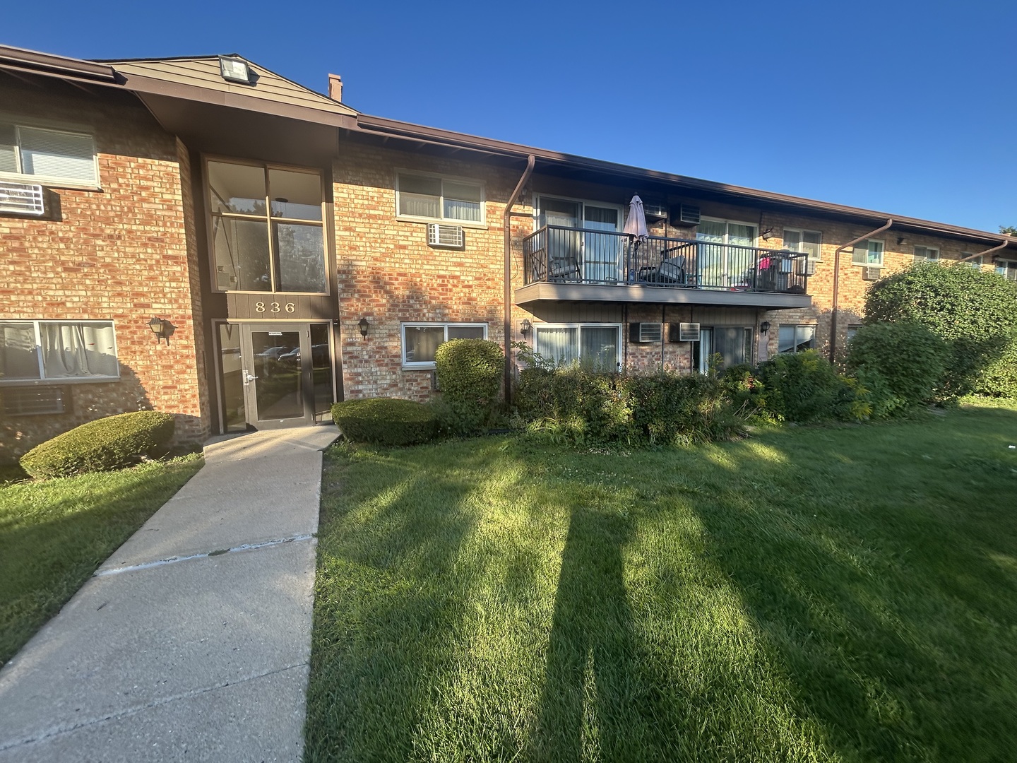 836 E Old Willow Road 212
