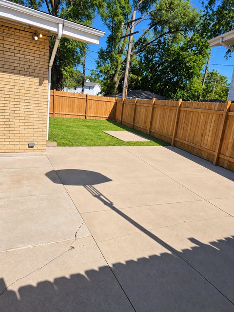 Tiny photo for 15415 Woodlawn East Avenue, South Holland, IL 60473 (MLS # 12778092)