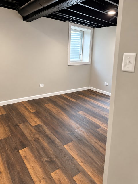 Tiny photo for 15415 Woodlawn East Avenue, South Holland, IL 60473 (MLS # 12778092)