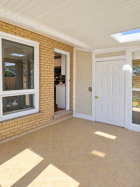 Tiny photo for 15415 Woodlawn East Avenue, South Holland, IL 60473 (MLS # 12778092)