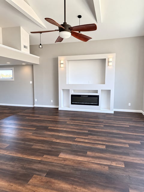 Tiny photo for 15415 Woodlawn East Avenue, South Holland, IL 60473 (MLS # 12778092)